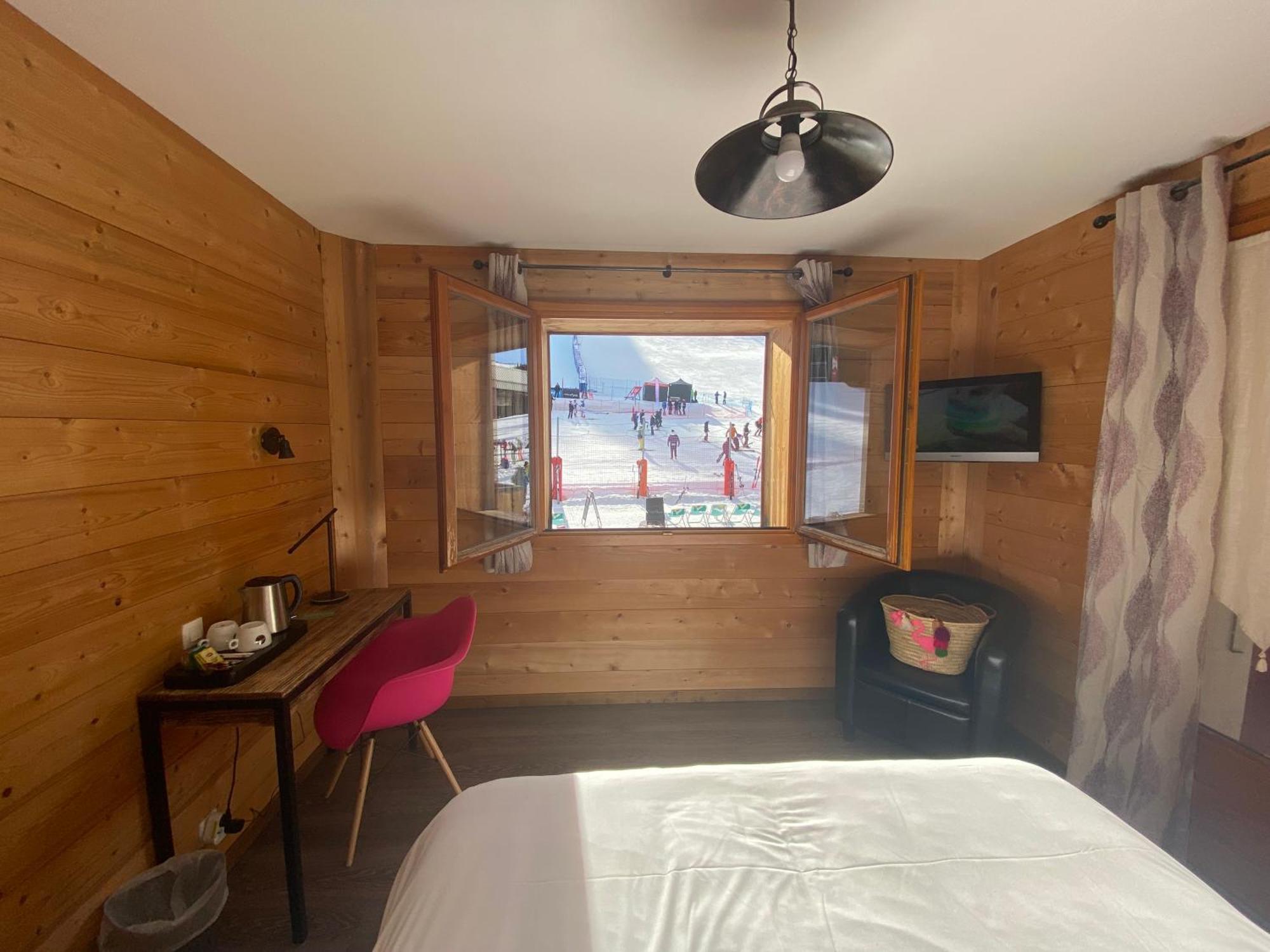 Le Schuss Hotell Châtel Exteriör bild
