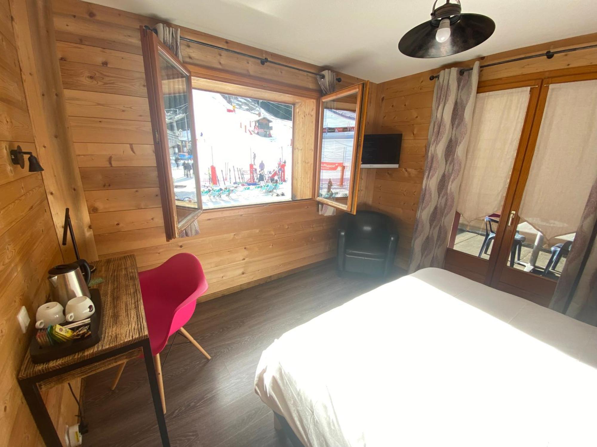 Le Schuss Hotell Châtel Exteriör bild
