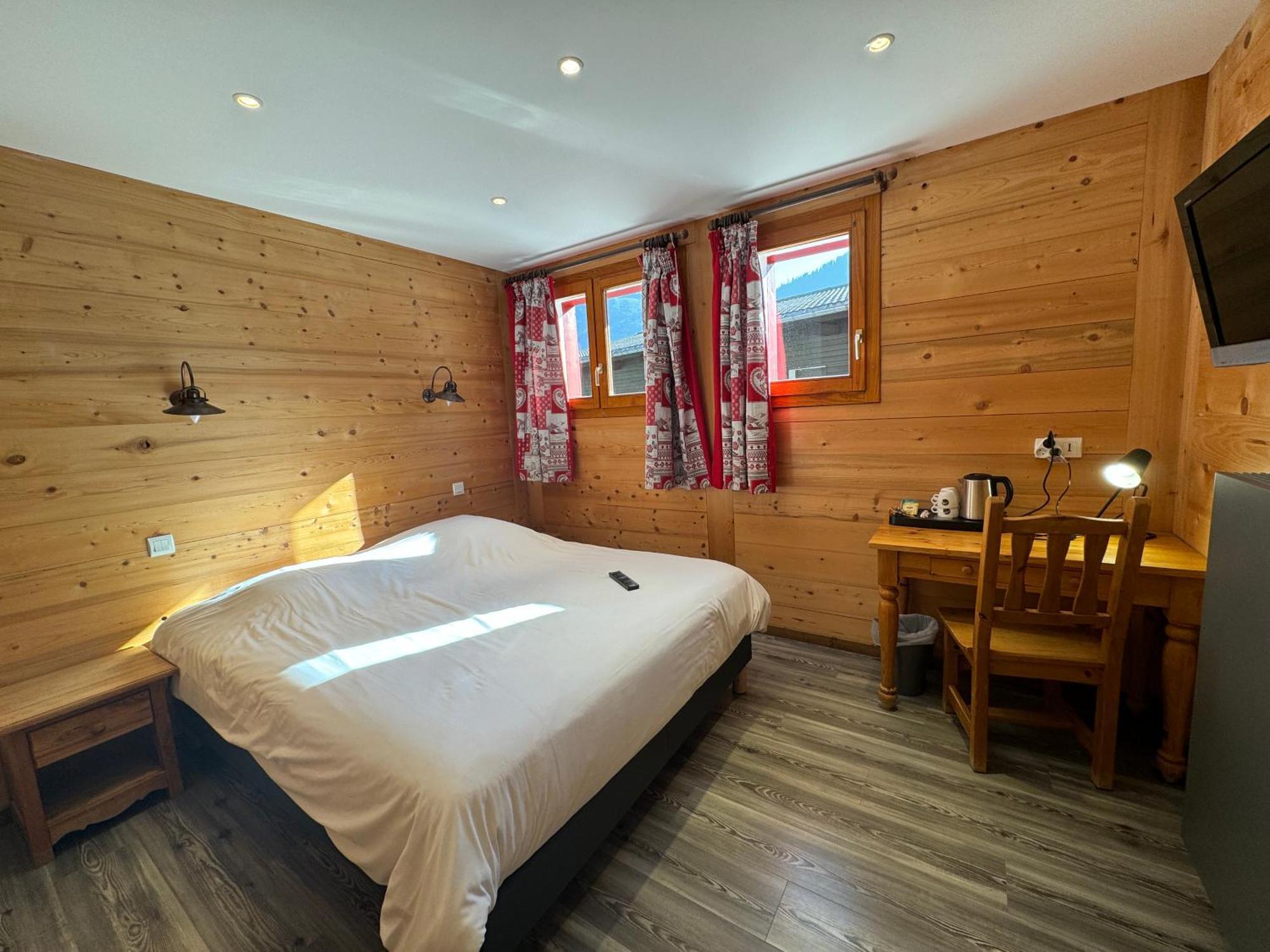 Le Schuss Hotell Châtel Exteriör bild